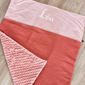 Couverture bébé personnalisée en minky et coton imprimé