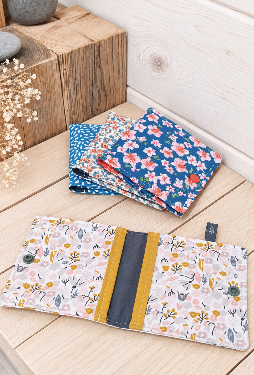 Pochette, trousse rangement pour serviette hygiénique