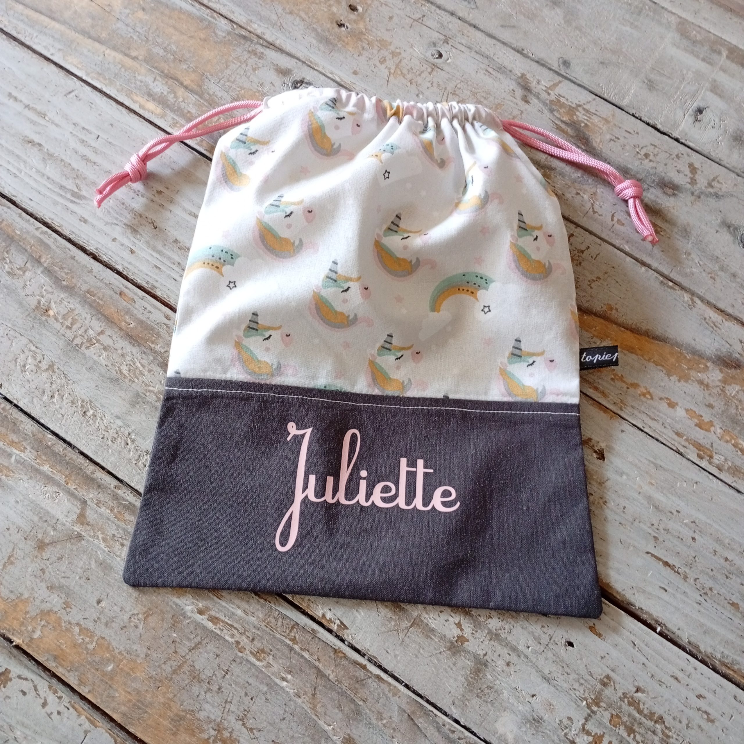Pochon pour serviette de table avec le prénom "Juliette"