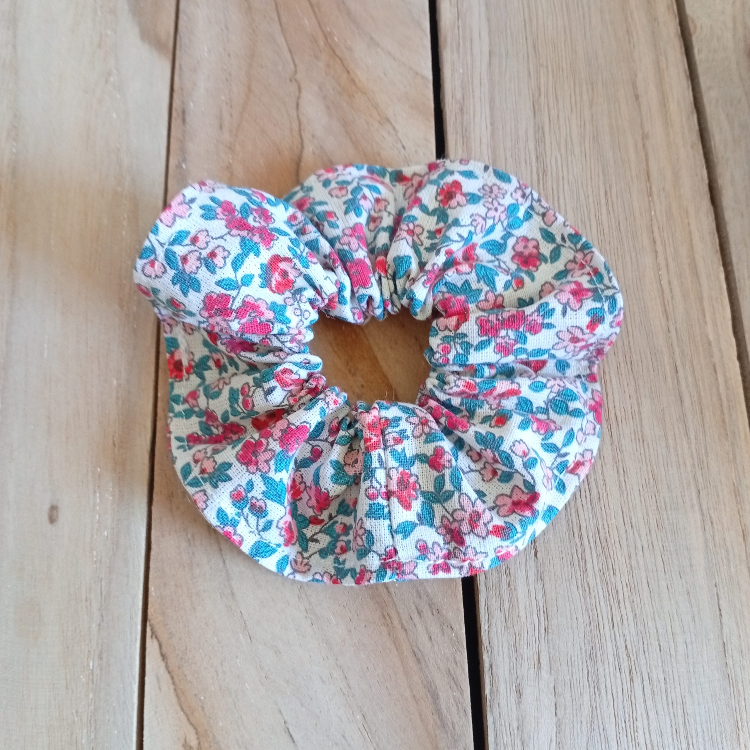 Lot de 2 chouchous enfants – Coton imprimé & double gaze – Petits prix – Fabrication artisanale à partir de chutes de tissu – Image 2