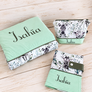 Coffret cadeau de naissance personnalisé – Couverture bébé, protège carnet de santé et trousse