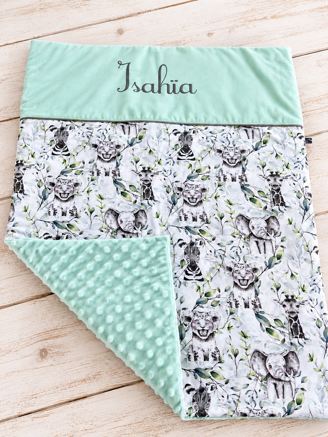 Coffret cadeau de naissance personnalisé – Couverture bébé, protège carnet de santé et trousse – Image 2